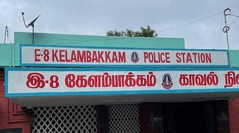 கேளம்பாக்கம் | பெட்ரோல் குண்டு வீச்சு வழக்கு: வழக்கறிஞர் உட்பட 2 பேர் கைது