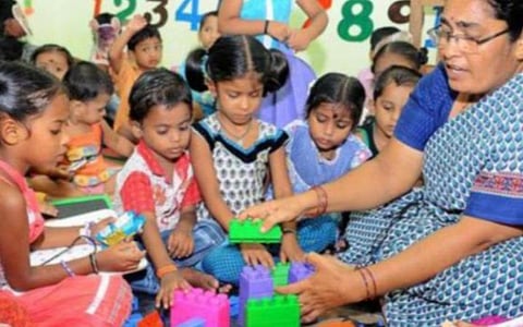 தமிழகத்தில் 2,381 அரசுப் பள்ளிகளில் மழலையர் வகுப்பு சேர்க்கை தொடங்க உத்தரவு