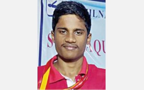 மாநில ஜூனியர் நீச்சல் சாம்பியன்ஷிப்: பள்ளி மாணவன் அவினாஷுக்கு 4 பதக்கம்