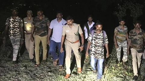 வனத்துறையில் 10 ஆண்டுகளுக்கும் மேலாக பணிபுரியும் வனக்காப்பாளர்களுக்கு பதவி உயர்வு எப்போது?