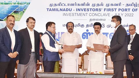ரூ.1,25,244 கோடி முதலீடு, 74,898 பேருக்கு வேலை - முதலீட்டாளர்கள் மாநாட்டில் தமிழக அரசின் புரிந்துணர்வு ஒப்பந்தங்கள்