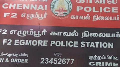 ஓய்வுபெற்ற அரசு ஊழியரிடம் வழிப்பறி: ஆந்திர இளைஞர் கூட்டாளியுடன் கைது: 47 செல்போன் பறிமுதல்