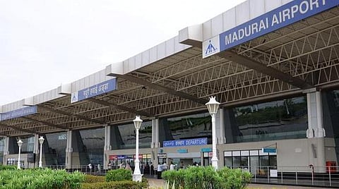 மதுரை விமான நிலையம்.