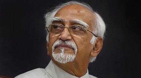 பாகிஸ்தான் பத்திரிகையாளர் நுஸ்ரத் மிர்சாவை அழைக்கவில்லை - அன்சாரி மீண்டும் திட்டவட்டம்