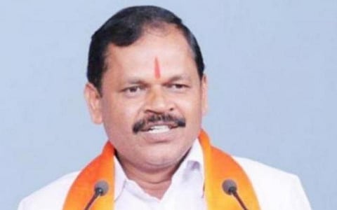 கல்வி நிறுவனங்களுக்கு வரும் மாணவர்கள் ஜாதி, மத அடையாளங்களுடன் வருவதை தமிழக அரசு தடுக்க வேண்டும்: அர்ஜூன் சம்பத் வலியுறுத்தல்