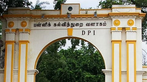 மாநில பாடத்திட்டத்தில் இருந்து நீட் தேர்வில் 162 கேள்விகள்: தமிழக பள்ளிக்கல்வித் துறை தகவல்
