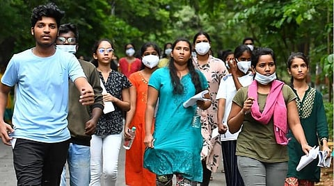எம்பிபிஎஸ், பிடிஎஸ் படிப்புகளில் இடஒதுக்கீட்டின் கீழ் சேர இஎஸ்ஐ காப்பீடுதாரர்களின் வாரிசு சான்று பெற விண்ணப்பிக்கலாம்