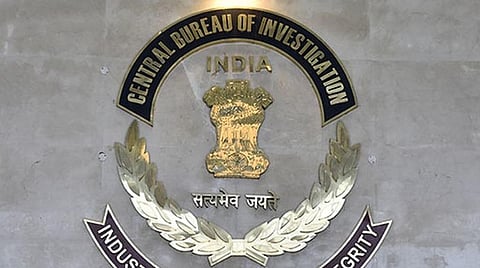 ராஜ்யசபா சீட், கவர்னர் பதவிக்கு 100 கோடி ரூபாய் - மோசடியில் ஈடுபட்ட நால்வரை கைது செய்த சிபிஐ