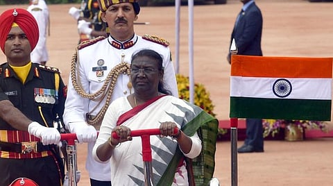 திருமணத்தின்போது ஒரு பசு, எருமை, 16 ஜோடி உடை - குடியரசுத் தலைவர் திரவுபதிக்கு தந்தை அளித்த சீர்