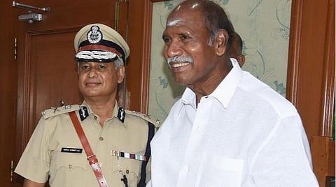 புதுச்சேரி முதல்வர் ரங்கசாமியுடன் புதிய டிஜிபி.