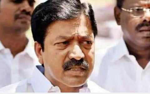 அதிமுக அலுவலகத்தில் ஆவணங்கள் திருடப்பட்ட வழக்கை சிபிஐ விசாரணைக்கு மாற்றக் கோரி டிஜிபியிடம் சி.வி.சண்முகம் மனு