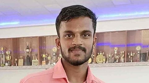 களத்தில் மரணம் அடைந்த கபடி வீரர் குடும்பத்திற்கு ரூ.3 லட்சம் நிதியுதவி: முதல்வர் அறிவிப்பு 