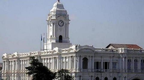 பள்ளிகளில் மாணவர் எண்ணிக்கை உயர்வு: 900 தற்காலிக ஆசிரியர்களை நியமிக்க மாநகராட்சி முடிவு