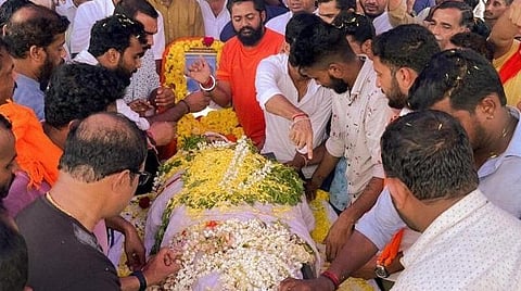 கர்நாடகா | பாஜக மாவட்ட செயலாளர் உயிரிழப்பு - அரசின் ஆண்டு கொண்டாட்டத்தை ரத்து செய்தார் பசவராஜ் பொம்மை