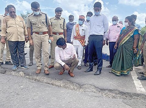 சேதமடைந்த பாலம்