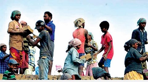 நூல் வெளி: உழைப்பும் உபரி மதிப்பும் ஓர் இந்திய வாசிப்பு!