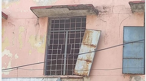 மோசமான நிலையில் பள்ளிக் கட்டிடம்: நடவடிக்கை எடுக்குமா சென்னை மாநகராட்சி?