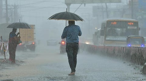 கோவை, தேனி உட்பட 4 மாவட்டங்களில் இன்று அதி கனமழைக்கு வாய்ப்பு