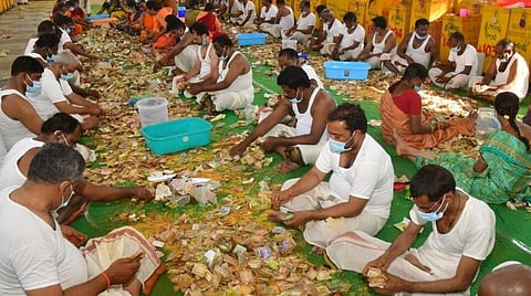 திருப்பதி கோயில் உண்டியலில் ஒரே நாளில் ரூ.5 கோடி காணிக்கை