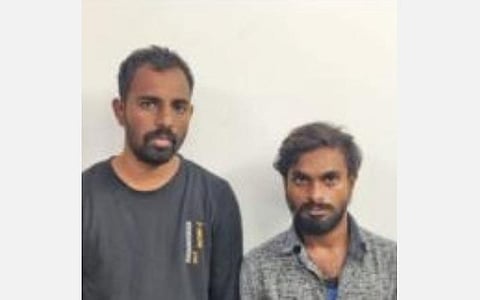 கைது செய்யப்பட்ட சதீஷ்குமார், பிரசாத்.