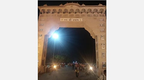 கோயில் கூட்ட நெரிசலில் சிக்கி 3 பெண்கள் உயிரிழப்பு: பிரதமர் மோடி, முதல்வர் கெலாட் இரங்கல்