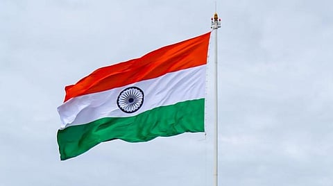 விலை ரூ.25 - தபால் துறை மூலம் ஆன்லைனில் தேசியக் கொடி ஆர்டர் செய்வது எப்படி?