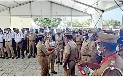 செஸ் ஒலிம்பியாட் போட்டி பாதுகாப்பு பணியில் இருந்த தென் மாவட்ட போலீஸாருக்கு 3 நாள் விடுப்பு: வடக்கு மண்டல டிஐஜி சத்யபிரியா தகவல்
