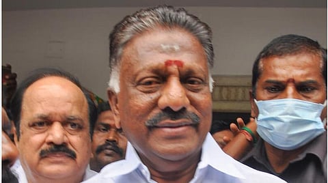 இலங்கை மக்களுக்கு ரூ.50 லட்சம் நிதியுதவி: தமிழக அரசுக்கு அனுப்பினார் ஓபிஎஸ் 