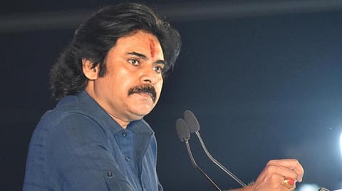 “தெலுங்கு திரையுலகம் தனி ஒருவரின் சொத்து அல்ல” - பவன் கல்யாண்