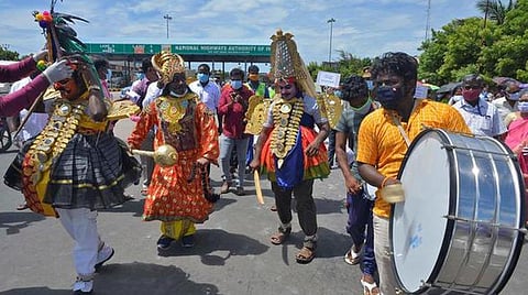 25,000 கோடி முறை பார்க்கப்பட்ட கரோனா விழிப்புணர்வு தகவல்கள் - இந்திய தகவல் பணி அதிகாரிகளுக்கு யூடியூப் பாராட்டு