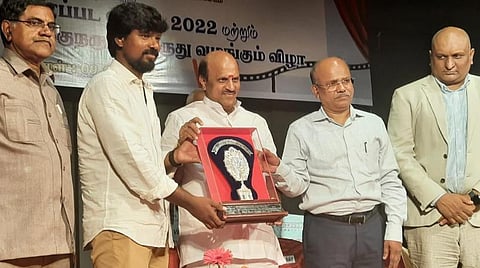 புதுச்சேரியில் இந்திய திரைப்பட விழா தொடக்கம்: சிறந்த திரைப்பட விருதை பெற்றது ‘கூழாங்கல்’  