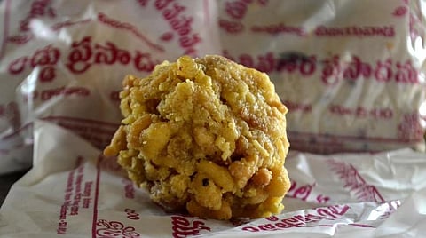 திருப்பதி லட்டுவில் சர்க்கரையை குறைக்க வேண்டும் - சர்க்கரை நோயாளி பக்தர் வேண்டுகோள்