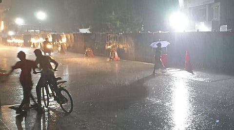 வானிலை முன்னறிவிப்பு | தமிழகத்தின் 5 மாவட்டங்களில் கனமழை வாய்ப்பு