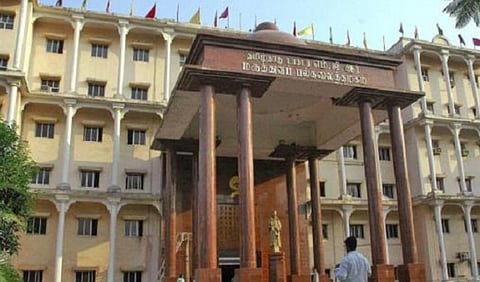 தகுதி சான்றிதழ் வழங்குவது தற்காலிகமாக நிறுத்திவைப்பு: எம்ஜிஆர் மருத்துவப் பல்கலைக்கழகம் தகவல்