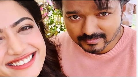 விஜய் உடன் ராஷ்மிகாவின் செல்ஃபி - வைரலாகும் புகைப்படம்