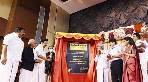 “தமிழ்ச் சமூகத்துக்கு உன்னத வளர்ச்சியை திமுக அரசு உருவாக்கும்” - பெரியார் திடலில் ஸ்டாலின் பேச்சு
