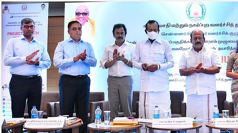 சென்னையில் அண்ணா சாலை உட்பட 10 சாலைகள் அகலப்படுத்தப்பட உள்ளன: அமைச்சர் முத்துச்சாமி