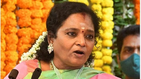 பெண்கள் சாதிக்க பிறந்தவர்கள்: தெலங்கானா ஆளுநர் கருத்து