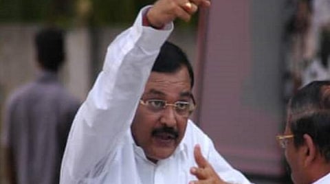 சசிகலா உறவினர் ராவணன் காலமானார்