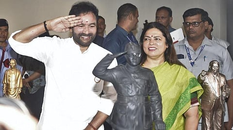 சுற்றுலா தலங்கள், ஓட்டல்களில் தேசிய கொடி பறக்க வேண்டும் - மத்திய அமைச்சர் கிஷண் ரெட்டி அறிவிப்பு