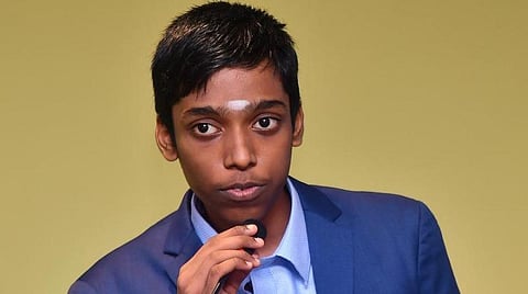 ஜூலியஸ் பேர் கோப்பை செஸ்: கால் இறுதி சுற்றில் அர்ஜூன் எரிகைசி, பிரக்ஞானந்தா