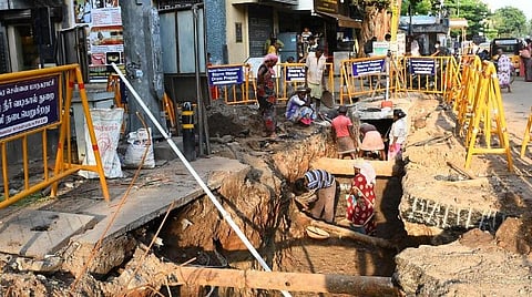 சென்னையில் நடைபெற்று வரும் மழைநீர் வடிகால் பணிகள்