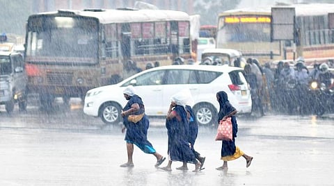 டெல்டா பகுதிகள் உட்பட 23 மாவட்டங்களில் 2 நாள் கனமழை தொடர வாய்ப்பு: வானிலை ஆய்வு மையம் தகவல்