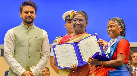 வைரல் வீடியோ | சிறந்த பின்னணி பாடகிக்கான தேசிய விருதுபெற்ற நஞ்சியம்மா - எழுந்து நின்று கரகோஷம் எழுப்பிய அரங்கம்
