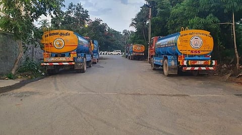 சென்னை குடிநீர் வாரிய லாரிகள் | கோப்புப் படம்