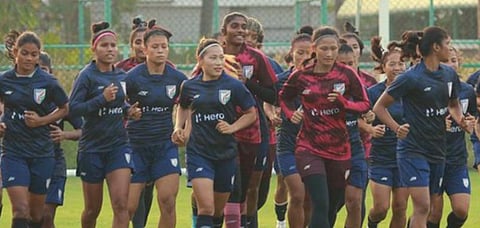 யு-17 உலகக் கோப்பை கால்பந்து இந்திய மகளிர் அணி அறிவிப்பு