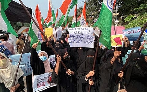 ஹிஜாப் வழக்கில் தீர்ப்பு