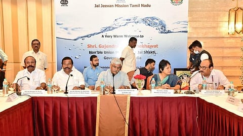 மத்திய அமைச்சர் தலைமையில் நடைபெற்ற ஆய்வுக் கூட்டம்