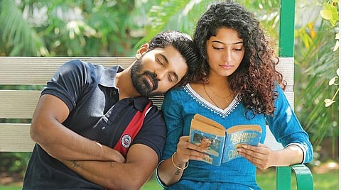 இயக்குநரின் குரல் - ‘ரீல்’ பையன்.. ‘ரியல்’ பொண்ணு..