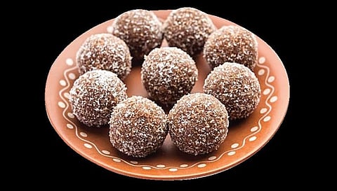 பாரம்பரிய அரிசியில் தீபாவளி பலகாரம்
